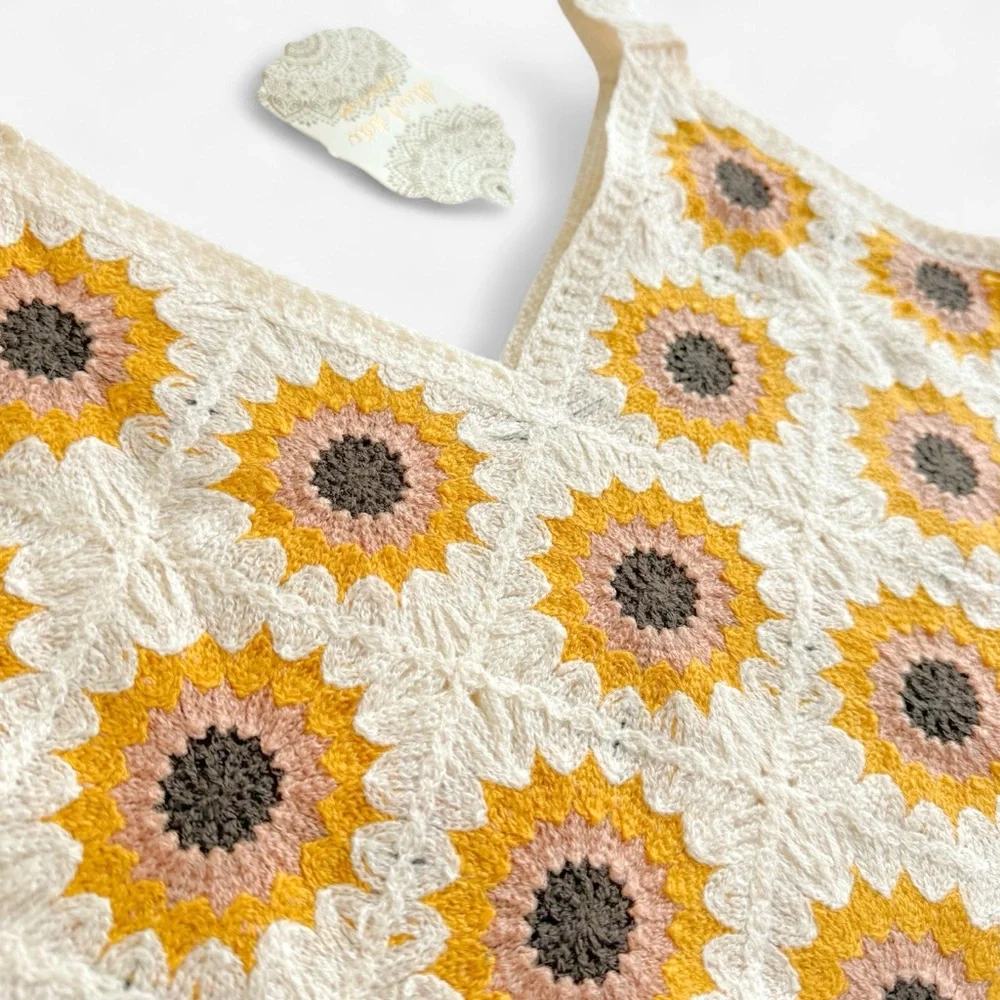 NEW Altar’d State Sunflower Crochet Granny Square Cropped Tank Top Womens S - Picture 3 of 11